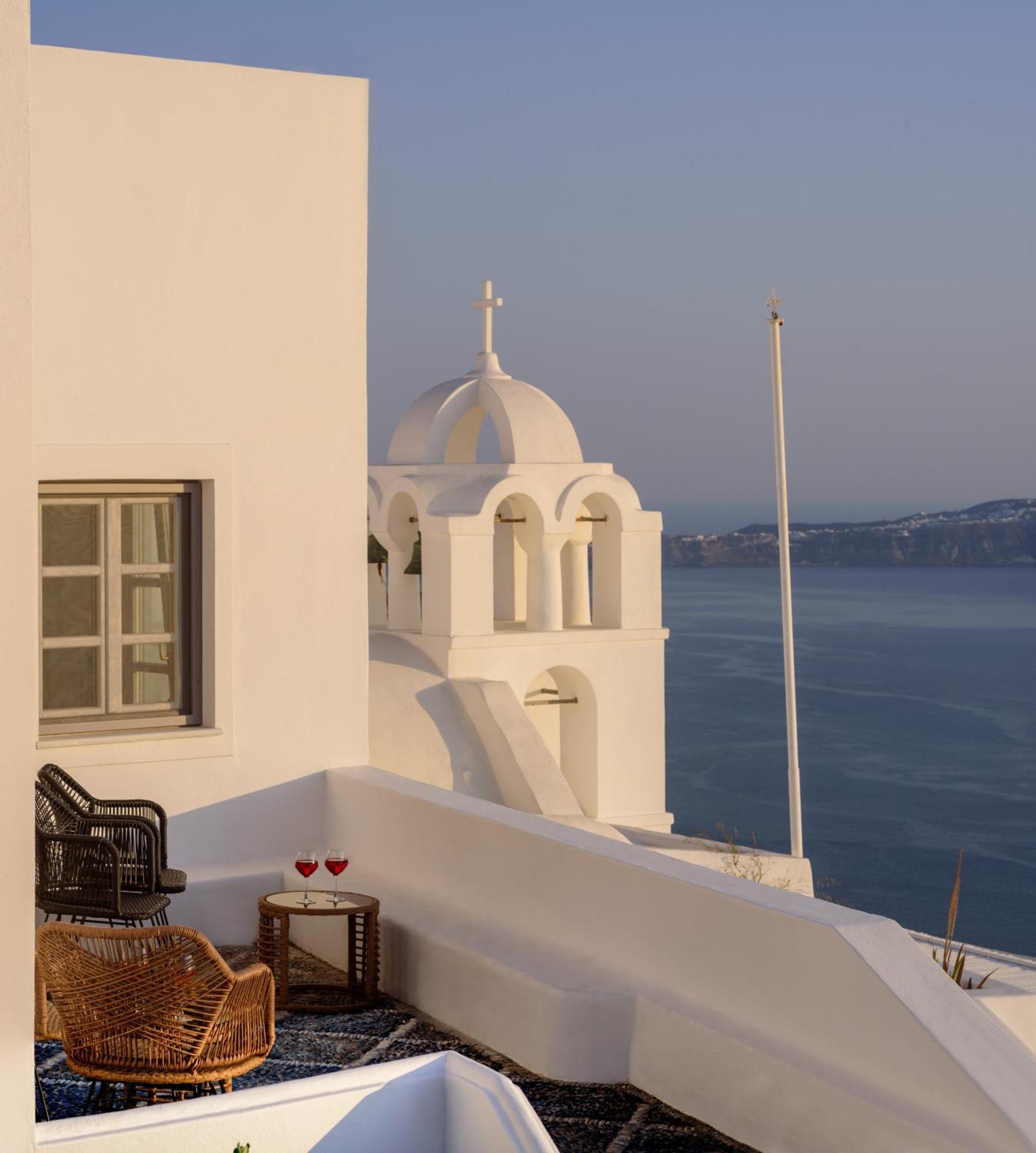Anemos Family Suites Fira  Exterior foto