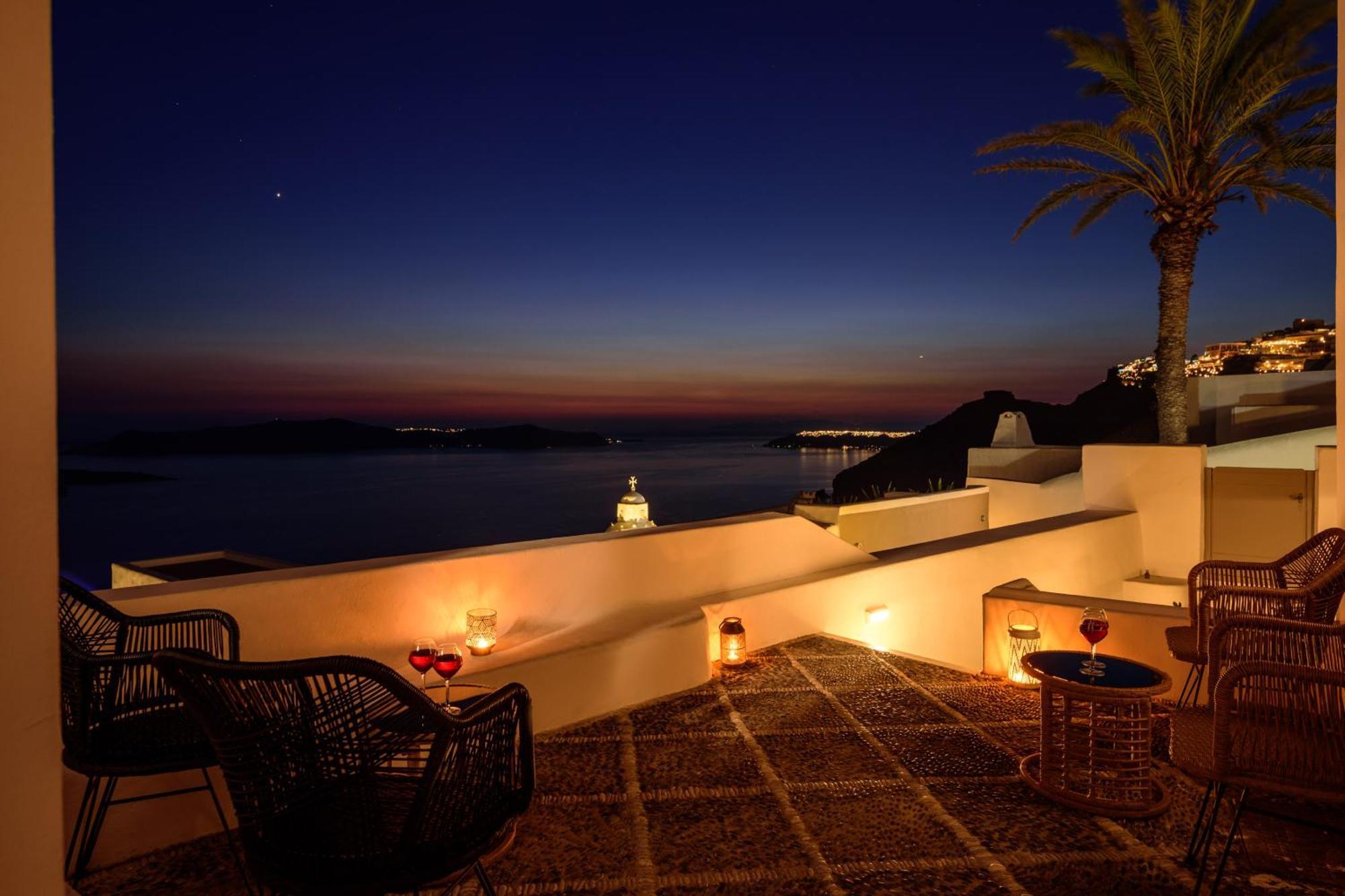 Anemos Family Suites Fira  Exterior foto