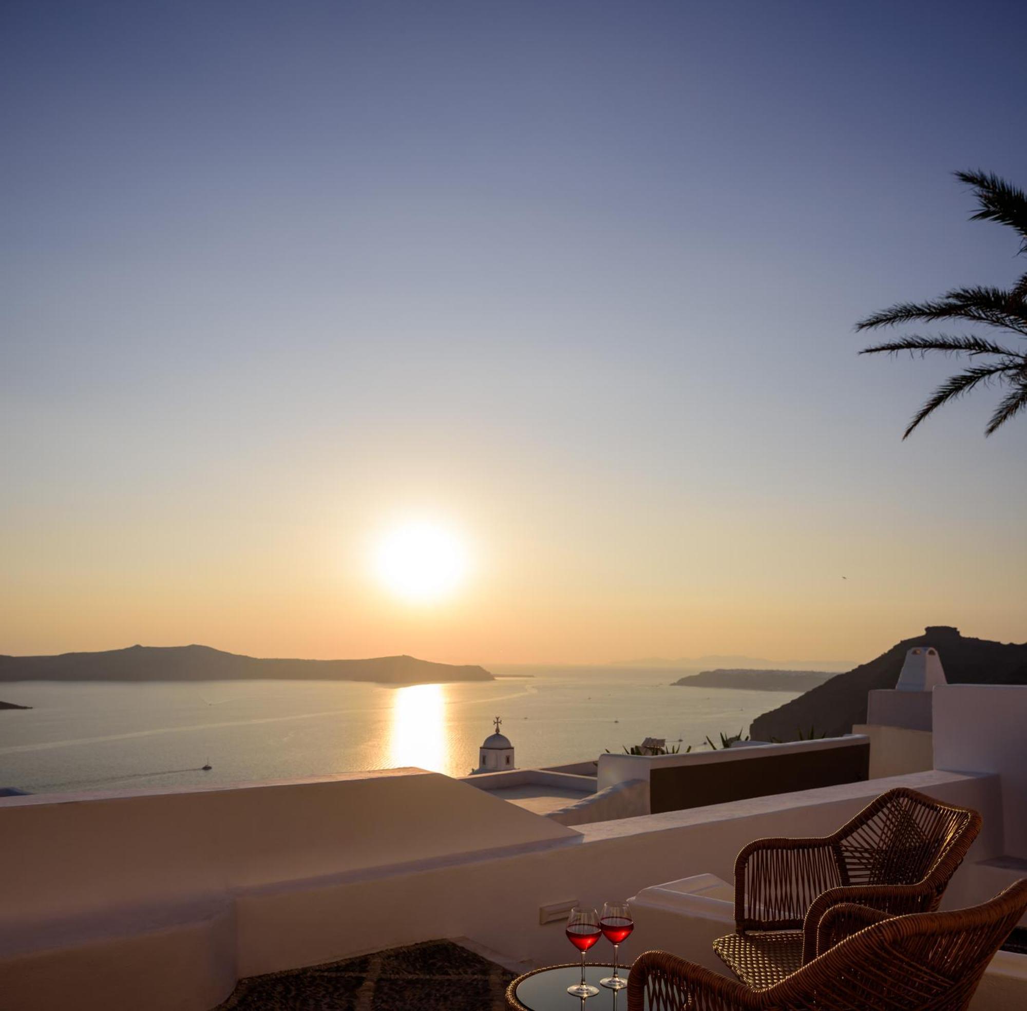 Anemos Family Suites Fira  Exterior foto