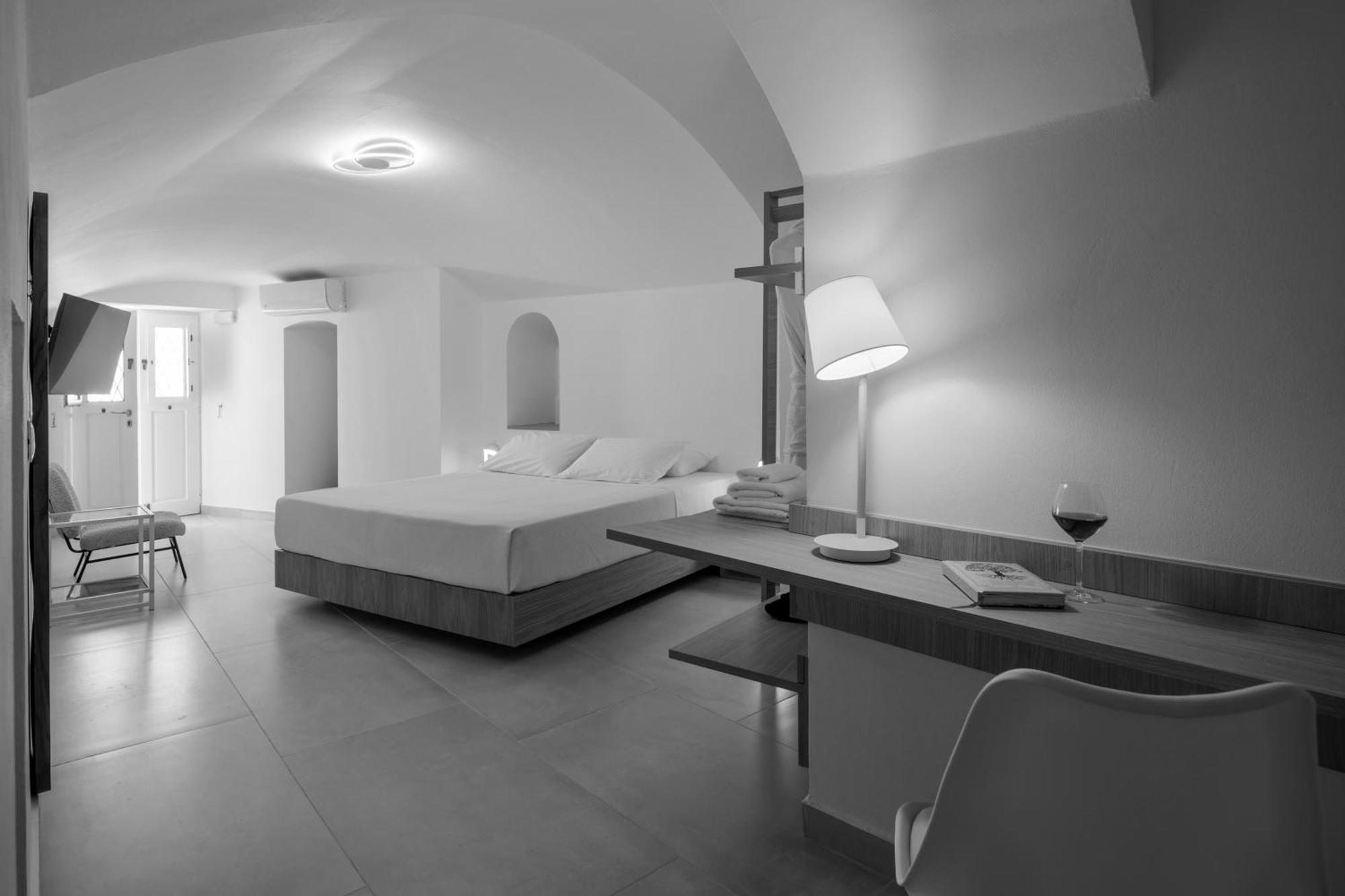 Anemos Family Suites Fira  Exterior foto